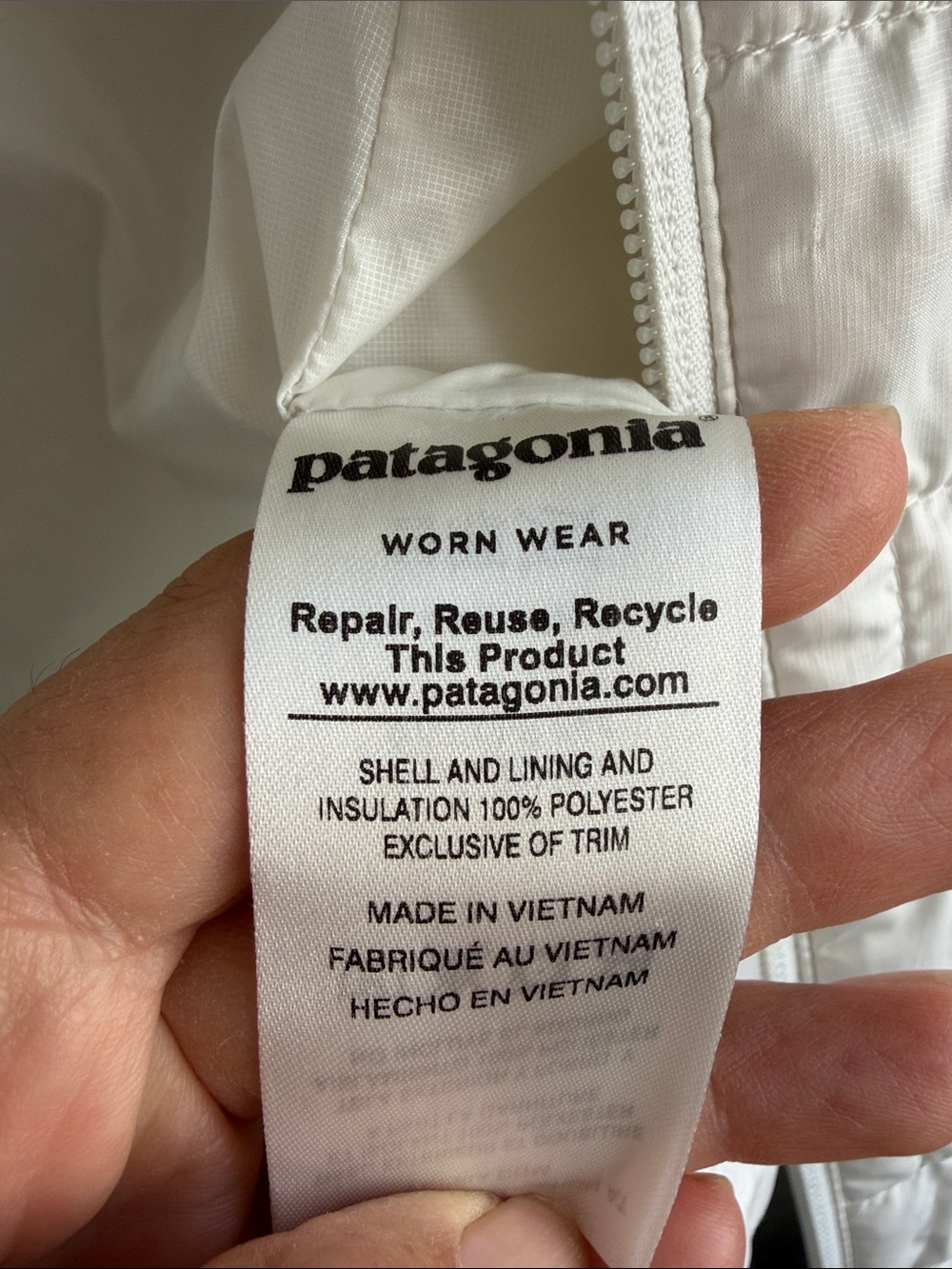 Patagonia White Quilted Lightweight Puffer Vest - Picture 5 of 9